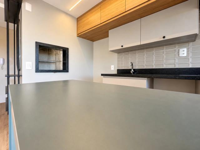Apartamento para Venda em Porto Alegre/RS Jardim do Salso 3 Quartos