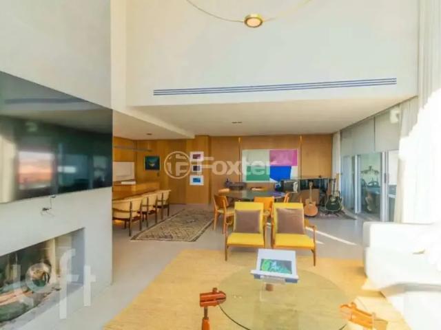 Apartamento para Venda em Porto Alegre/RS Jardim Europa 3 Quartos