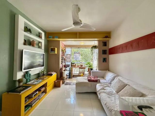 Apartamento para Venda em Porto Alegre/RS Jardim Lindóia 2 Quartos