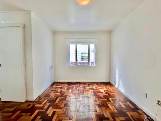 Apartamento para Venda em Porto Alegre/RS Passo da Areia 2 Quartos