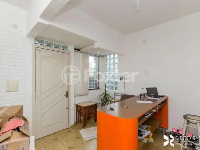 Apartamento para Venda em Porto Alegre/RS Partenon 3 Quartos