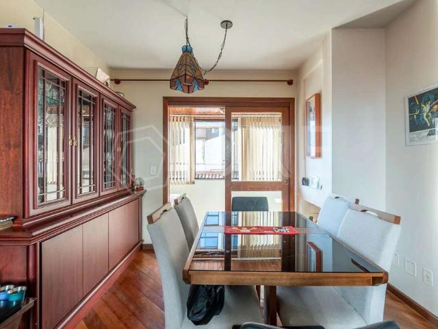 Apartamento para Venda em Porto Alegre/RS Petrópolis 3 Quartos