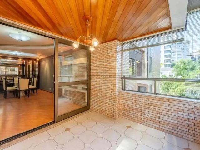 Apartamento para Venda em Porto Alegre/RS Petrópolis 3 Quartos
