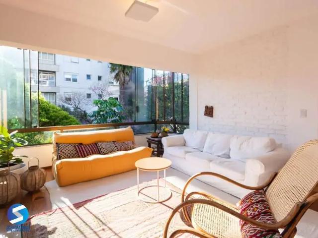 Apartamento para Venda em Porto Alegre/RS Petrópolis 3 Quartos