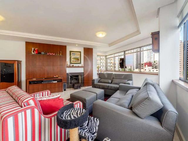 Apartamento para Venda em Porto Alegre/RS Petrópolis 3 Quartos