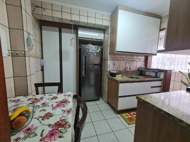 Apartamento para Venda em Porto Alegre/RS Petrópolis 3 Quartos