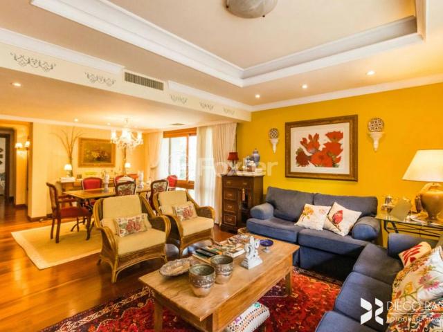 Apartamento para Venda em Porto Alegre/RS Petrópolis 3 Quartos