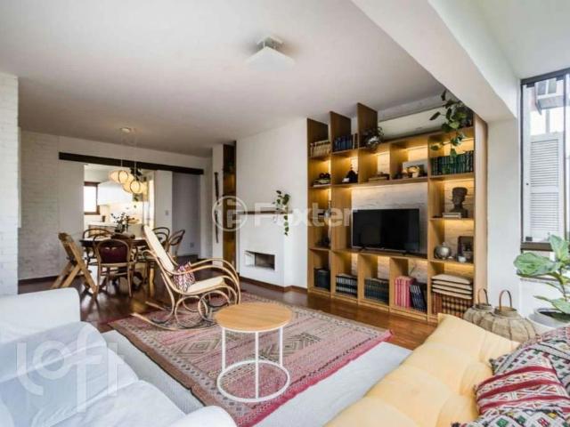 Apartamento para Venda em Porto Alegre/RS Petrópolis 3 Quartos