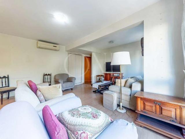 Apartamento para Venda em Porto Alegre/RS Petrópolis 3 Quartos