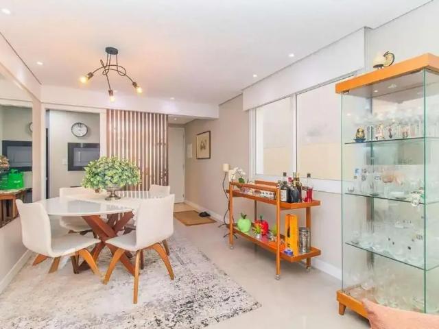 Apartamento para Venda em Porto Alegre/RS Petrópolis 2 Quartos