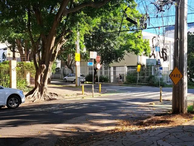 Apartamento para Venda em Porto Alegre/RS Petrópolis 2 Quartos