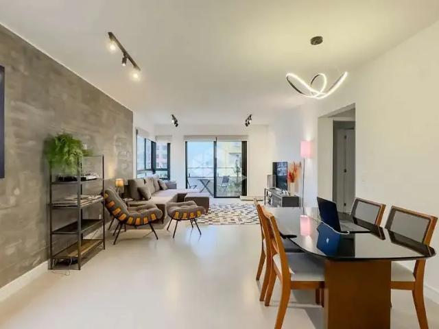 Apartamento para Venda em Porto Alegre/RS Petrópolis 2 Quartos