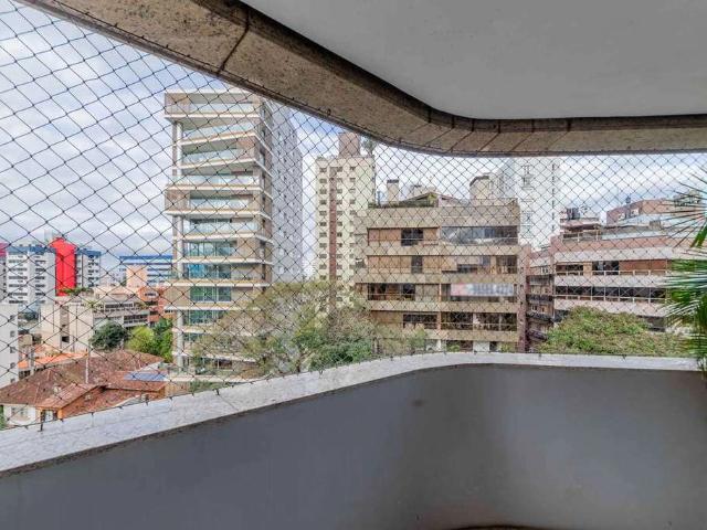 Apartamento para Venda em Porto Alegre/RS Petrópolis 4 Quartos