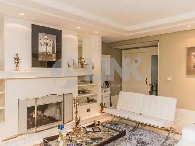 Apartamento para Venda em Porto Alegre/RS Petrópolis 4 Quartos
