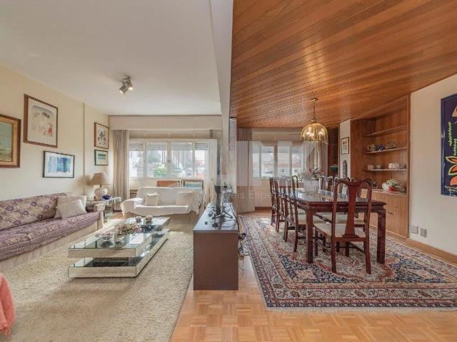 Apartamento para Venda em Porto Alegre/RS Rio Branco 3 Quartos