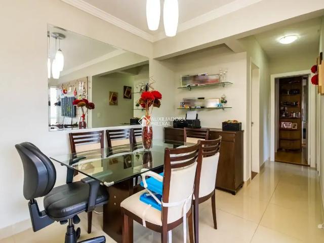 Apartamento para Venda em Porto Alegre/RS Rio Branco 2 Quartos