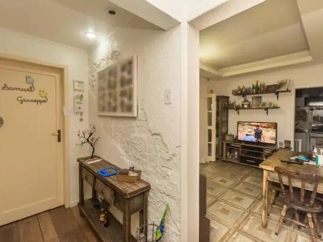 Apartamento para Venda em Porto Alegre/RS Rio Branco 2 Quartos