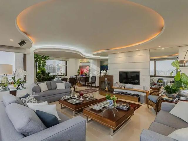 Apartamento para Venda em Porto Alegre/RS Rio Branco 4 Quartos