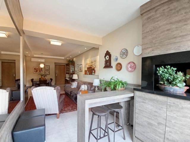 Apartamento para Venda em Porto Alegre/RS São João 3 Quartos