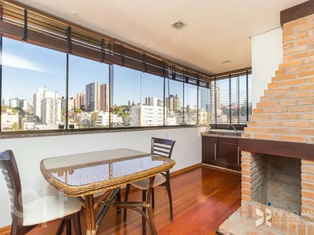 Apartamento para Venda em Porto Alegre/RS São João 3 Quartos