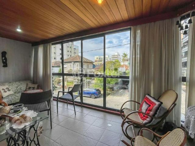 Apartamento para Venda em Porto Alegre/RS São João 3 Quartos