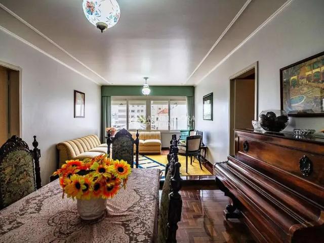 Apartamento para Venda em Porto Alegre/RS Santana 3 Quartos
