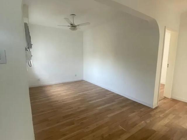 Apartamento para Venda em Porto Alegre/RS Santo Antônio 3 Quartos