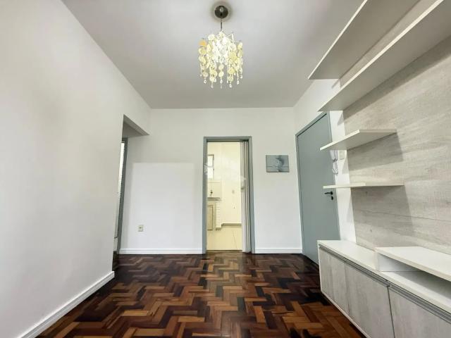 Apartamento para Venda em Porto Alegre/RS Santo Antônio 2 Quartos