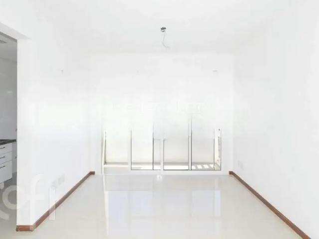Apartamento para Venda em Porto Alegre/RS Santo Antônio 2 Quartos