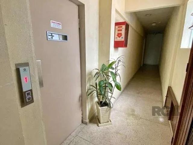 Apartamento para Venda em Porto Alegre/RS Teresópolis 2 Quartos