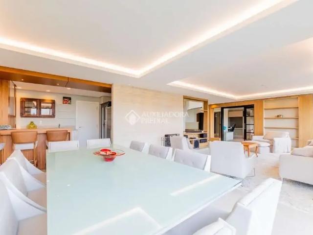 Apartamento para Venda em Porto Alegre/RS Três Figueiras 4 Quartos