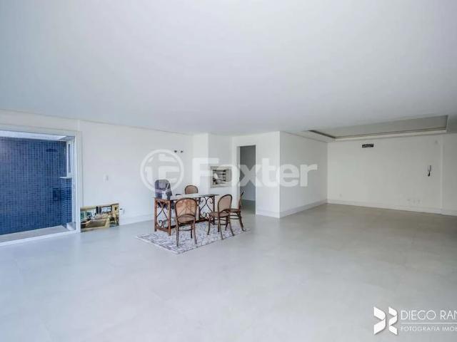 Apartamento para Venda em Porto Alegre/RS Vila Assunção 3 Quartos