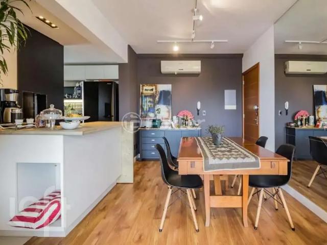 Apartamento para Venda em Porto Alegre/RS Vila Jardim 3 Quartos