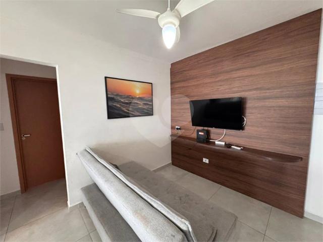 Apartamento para Venda em Praia Grande/SP Maracanã 2 Quartos