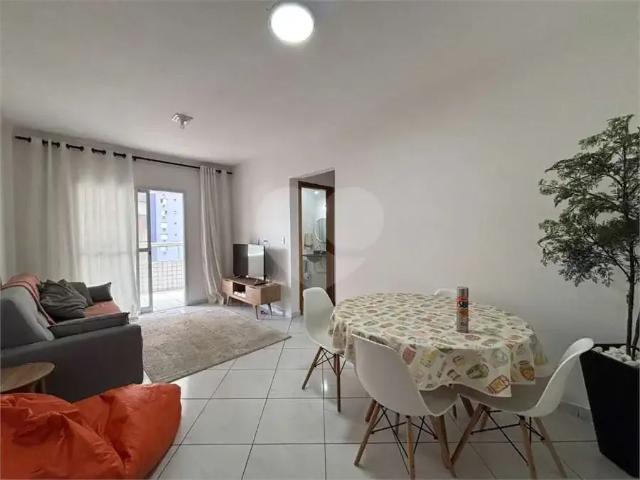 Apartamento para Venda em Praia Grande/SP Campo da Aviação 2 Quartos