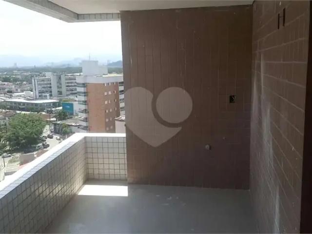 Apartamento para Venda em Praia Grande/SP Guilhermina 2 Quartos