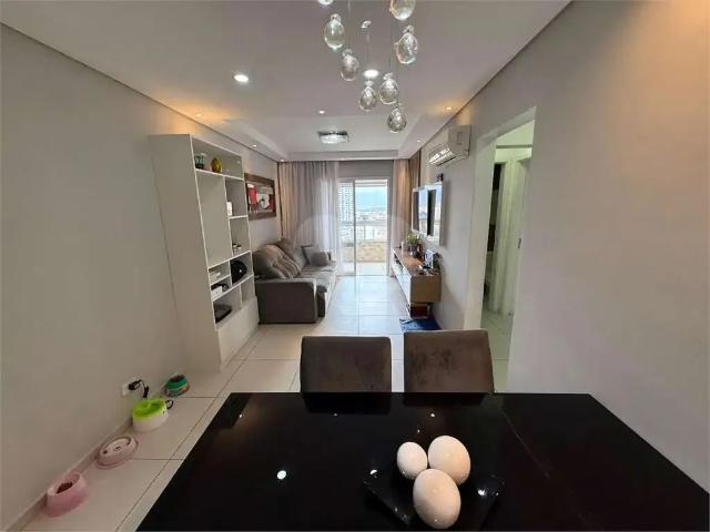 Apartamento para Venda em Praia Grande/SP Guilhermina 2 Quartos