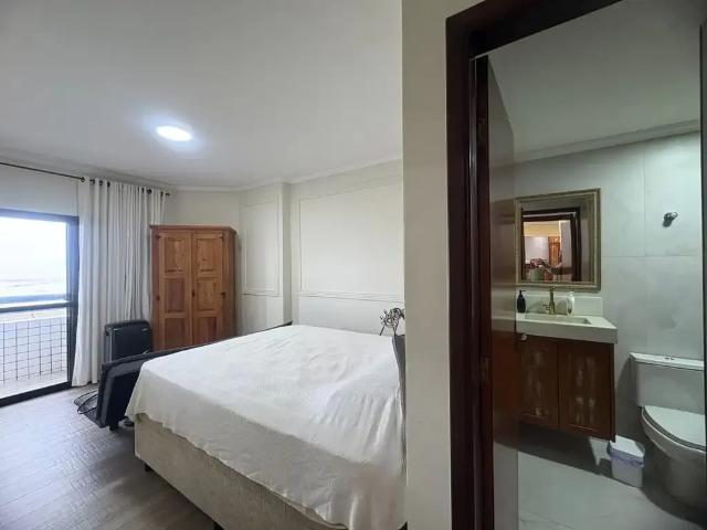 Apartamento para Venda em Praia Grande/SP Guilhermina 2 Quartos
