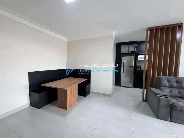 Apartamento para Venda em Praia Grande/SP Guilhermina 2 Quartos