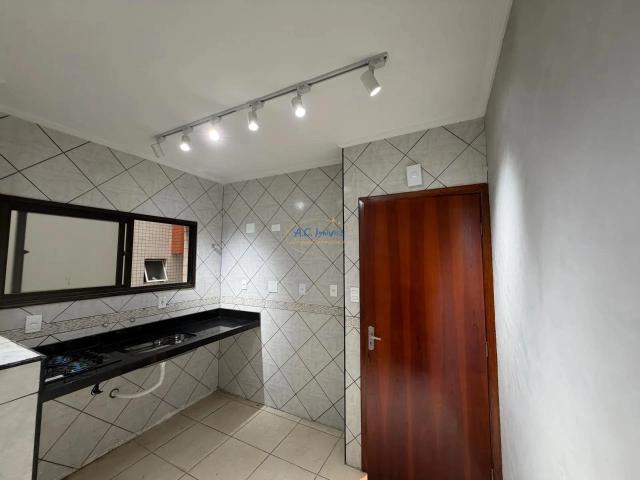 Apartamento para Venda em Praia Grande/SP Guilhermina 2 Quartos