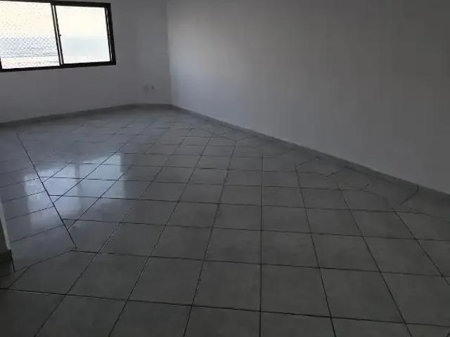 Apartamento para Venda em Praia Grande/SP Guilhermina 2 Quartos