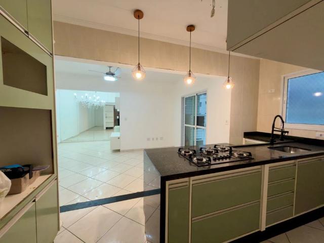 Apartamento para Venda em Praia Grande/SP Guilhermina 2 Quartos
