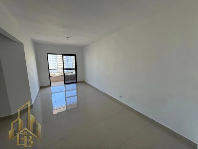 Apartamento para Venda em Praia Grande/SP Guilhermina 2 Quartos