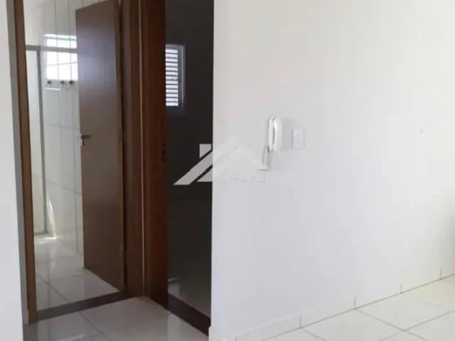 Apartamento para Venda em Presidente Prudente, Vila Cel. Goulart, 2 dormitórios, 1 banheiro, 1 vaga
