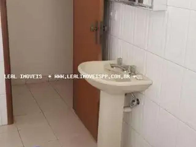 Apartamento para Venda em Presidente Prudente/SP Jardim Rio 400 4 Quartos