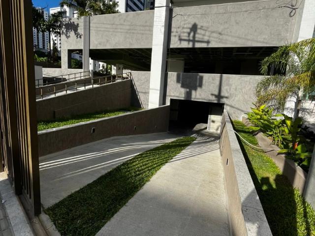 Apartamento para Venda em Recife/PE Madalena 3 Quartos