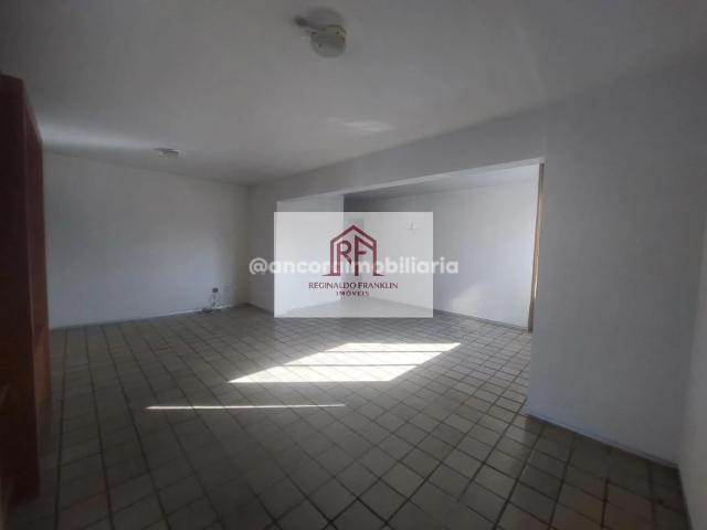 Apartamento para Venda em Recife/PE Madalena 3 Quartos
