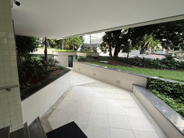 Apartamento para Venda em Recife/PE Casa Amarela 4 Quartos