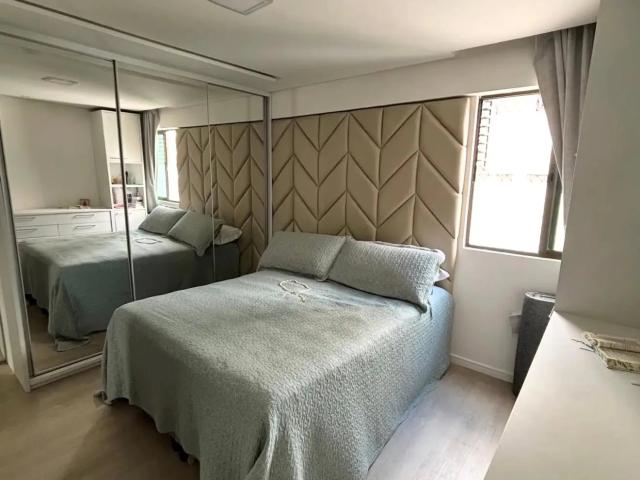 Apartamento para Venda em Recife/PE Encruzilhada 4 Quartos