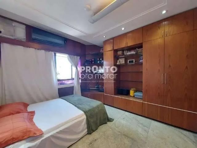 Apartamento para Venda em Recife/PE Espinheiro 4 Quartos